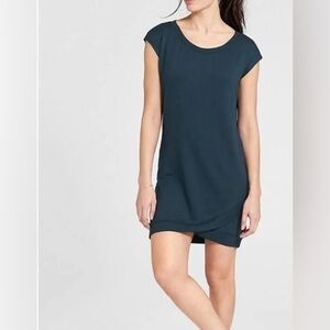 Athleta Short Sleeve Criss Cross Dress